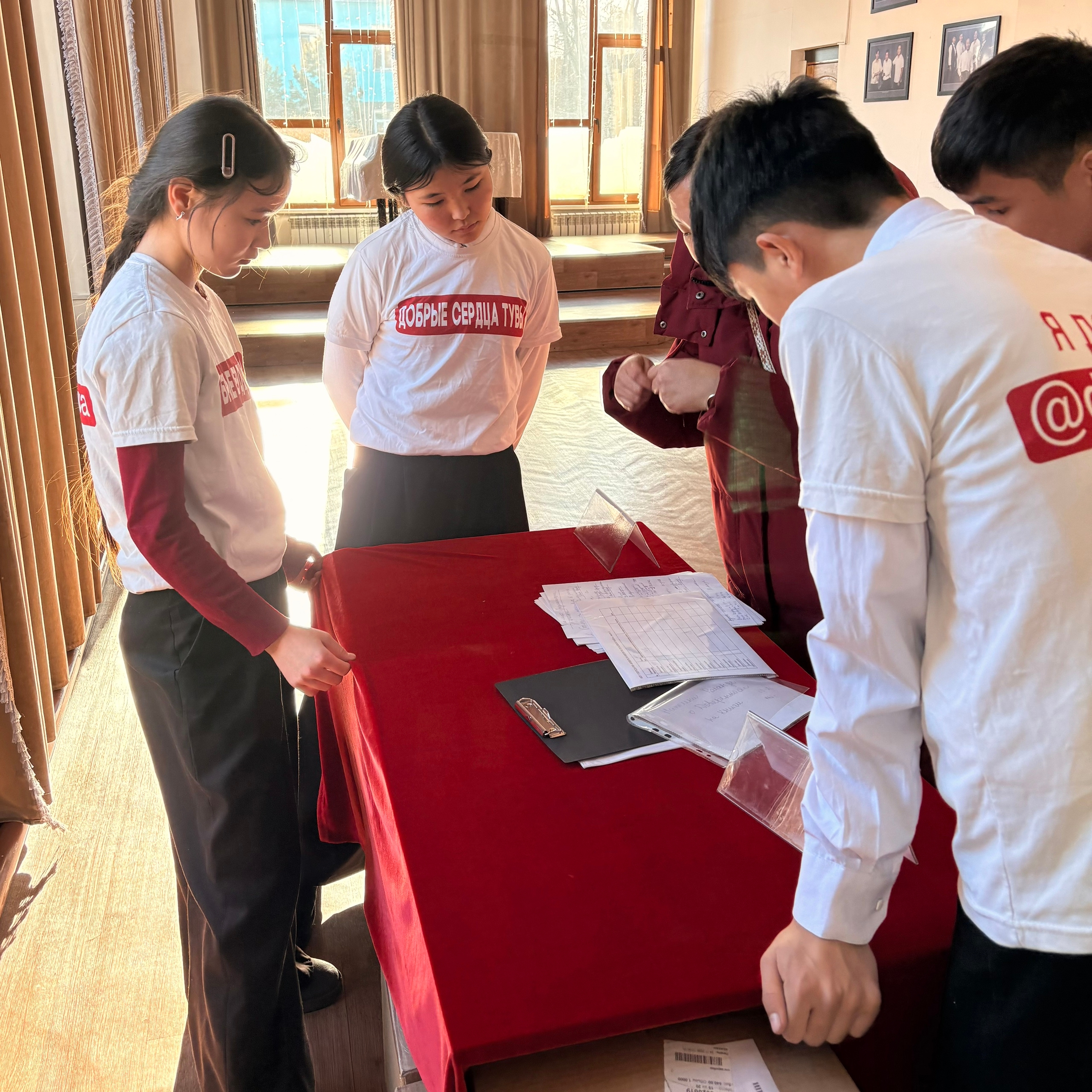 Активисты «Добрые Сердца Тувы» поддержали проект «Подвиги воинов Тувы. Вечная память!»